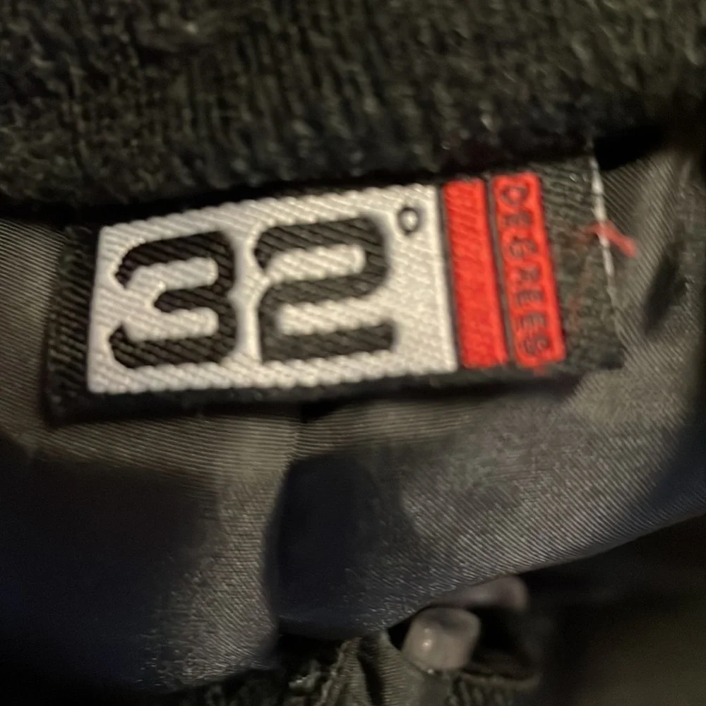 32 Degrees 32 degrees